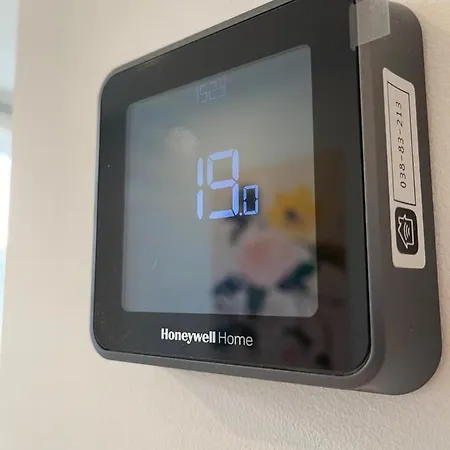 Happy 1 Bedroom 50m2 -ss177h- Rotterdam